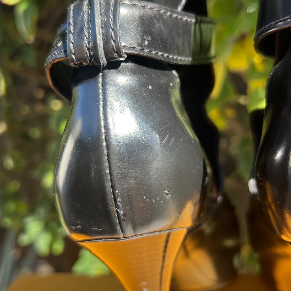 Rare Louis Vuitton black Patent leather  38.platform cut out booties. - Picture 9 of 17
